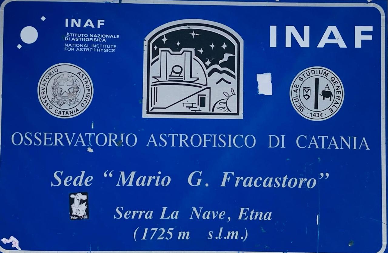 Lavica Di Mezzo Apartments Catane Extérieur photo